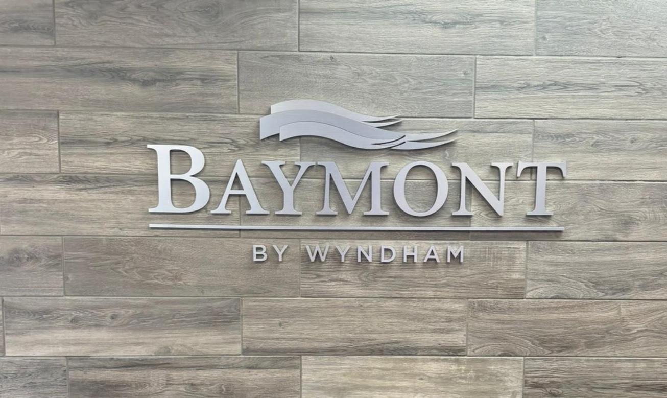 Мотель Baymont By Wyndham Уорнер-Робинс Экстерьер фото