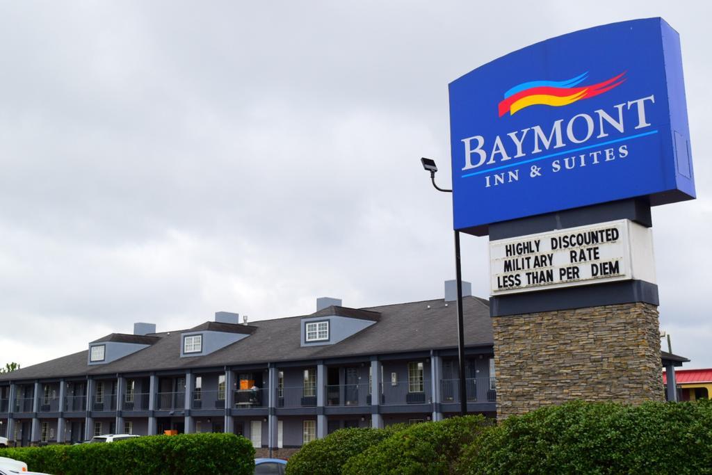 Мотель Baymont By Wyndham Уорнер-Робинс Экстерьер фото